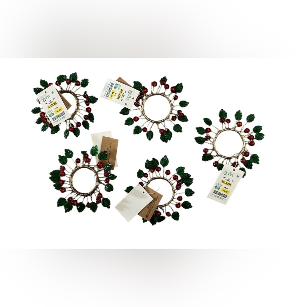 Aman Beaded wired and beaded Festive Green and Red Holiday Napkin Rings